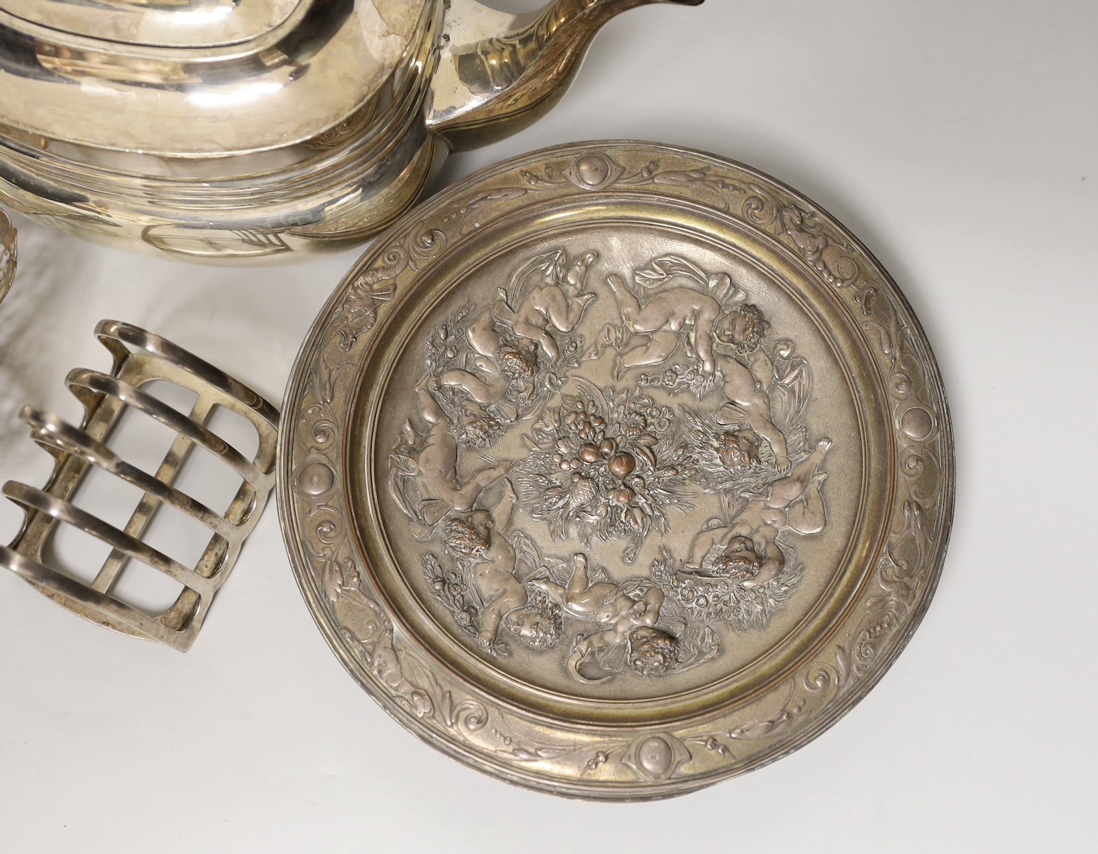 A group of plated wares including an Elkington dish and pierced silver Bon Bon dishes